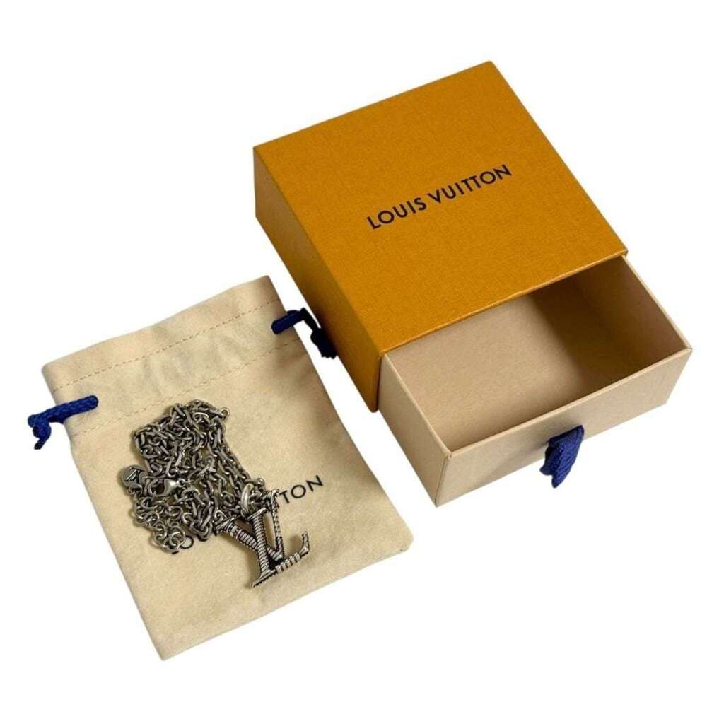 LOUIS VUITTON Silver Necklace - Picture 10 of 10